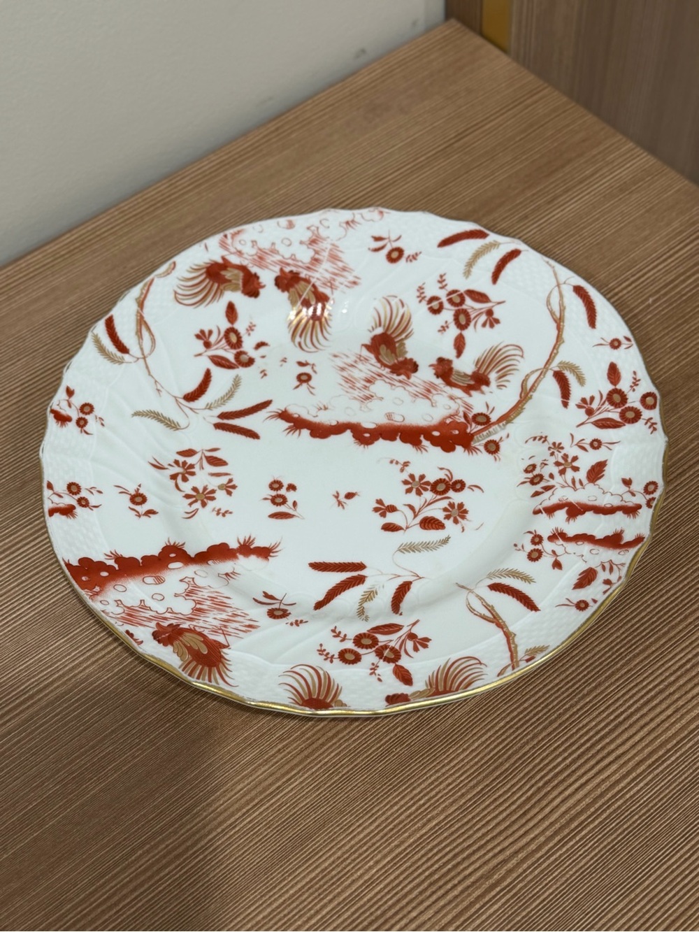 Richard Ginori Oro di Doccia Magenta 8.5" Plate Vecchio Mold Vintage Italy